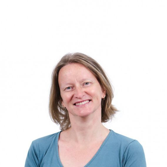 Angela Vlug