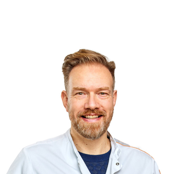 Dr. Dannis van Vuurden